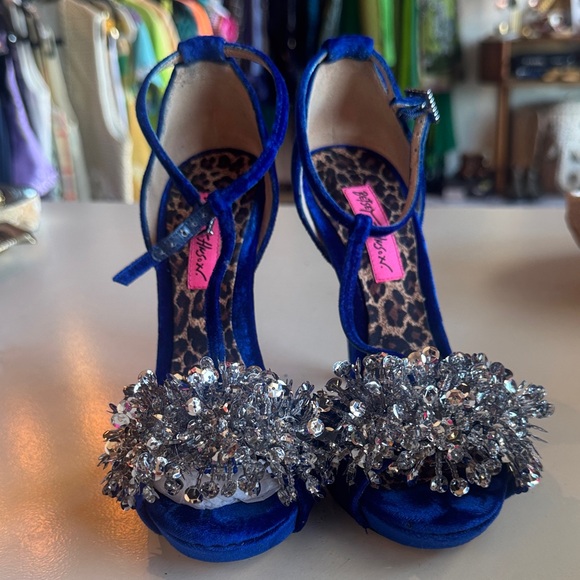 Betsey Johnson Cobalt Blue Velvet Jeweled T-Strap Heels - Picture 3 of 7